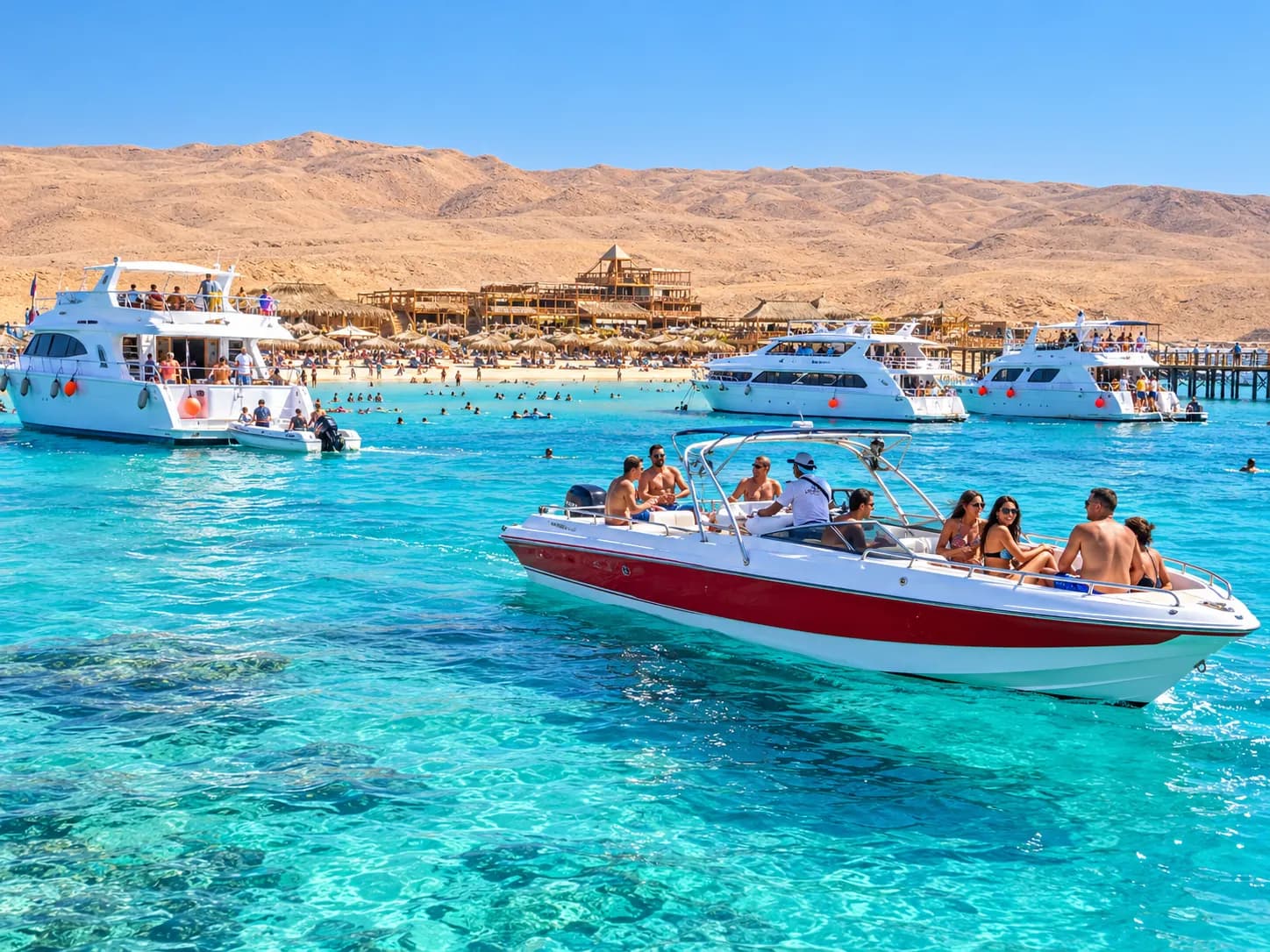 Bateaux près de Hula Hula Island en mer Rouge